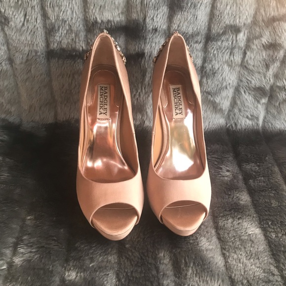 Badgley Mischka Kiara Satin Platform Pump In Latte - Picture 3 of 8